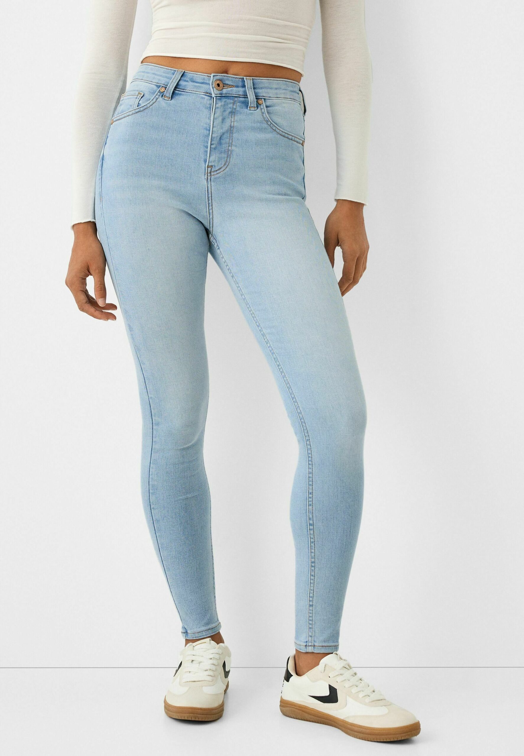 bershka-jeansy-577ihe-1.jpg