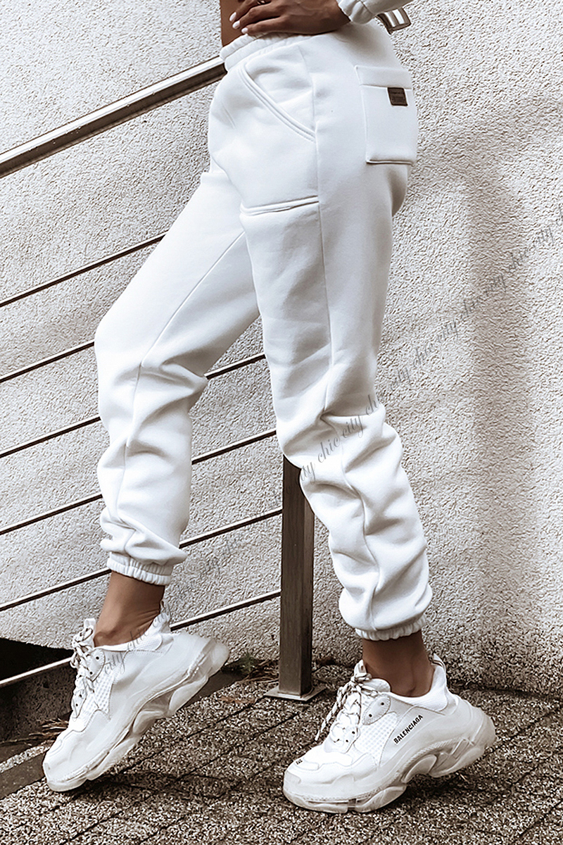 biale-spodnie-dresowe-863mdq-1.jpg