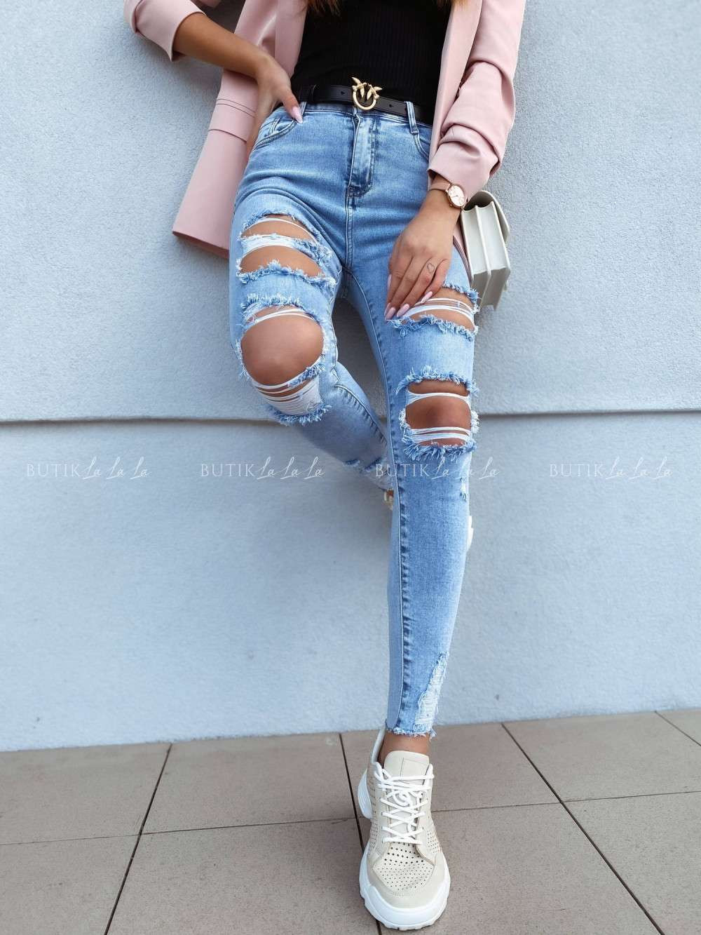 jeans-z-dziurami-424hck-1.jpg