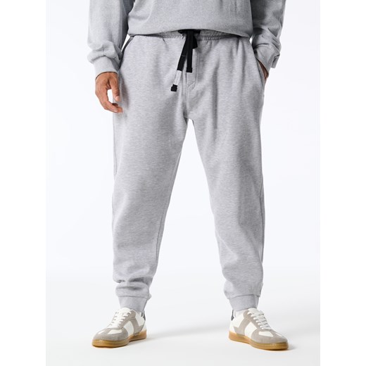 sinsay-spodnie-dresowe-meskie-115wvg.jpg
